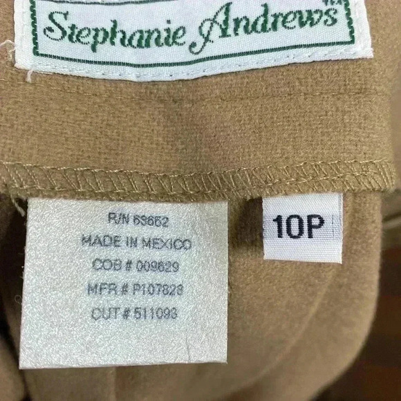 Stephanie Andrew’s Camel Tan Color, Size 10P Pleated 100% Wool Schoolgirl skirt. - Picture 5 of 8